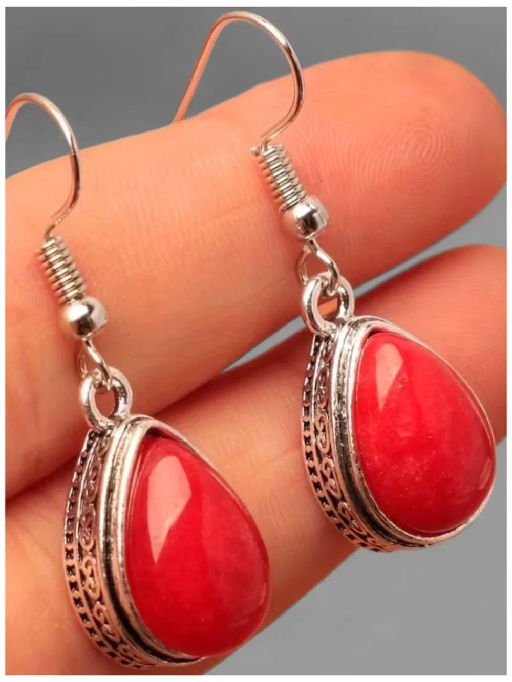 NWT Red Coral Teardrop Boho Dangle Earrings Zinc Alloy Resin Cabochon Vintage